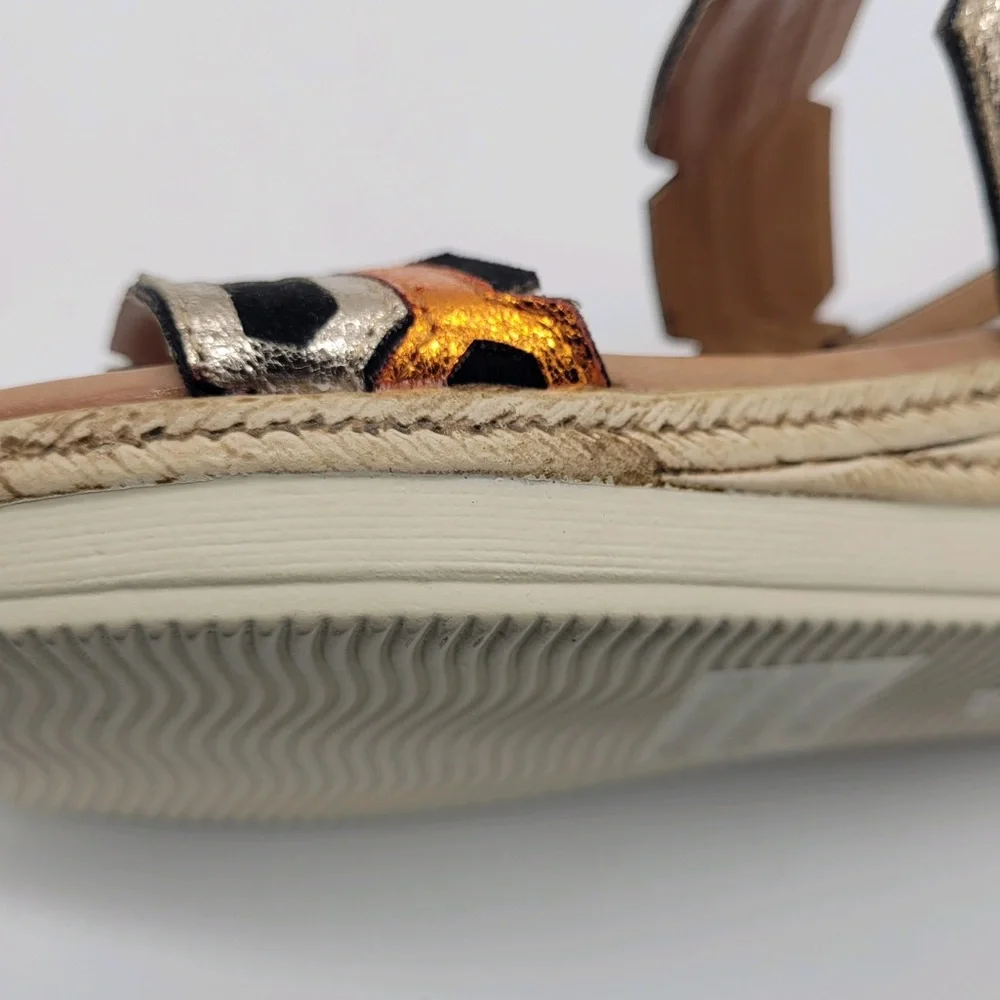 NWOB Extreme by Eddie Marc Metallic Wedge Espadrille Sandals Size 7